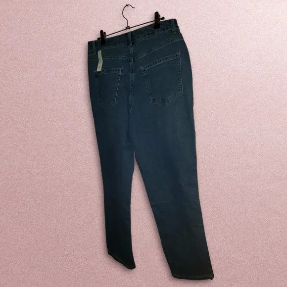 💖No Boundaries Juniors High Rise Mom Jeans (Size 9) - Picture 6 of 14